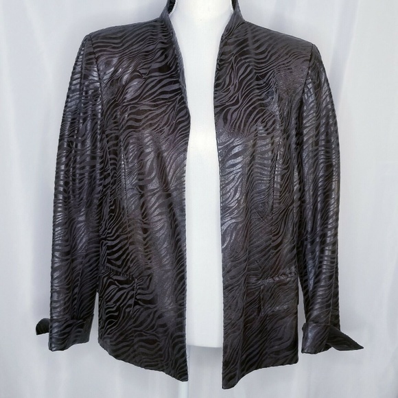 Investments Jackets & Blazers - Investments Womens Size 12 Brown Animal Print